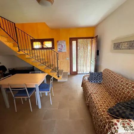 Lovely And Peaceful House 2 Km Form Porto Pino Casa de Férias *