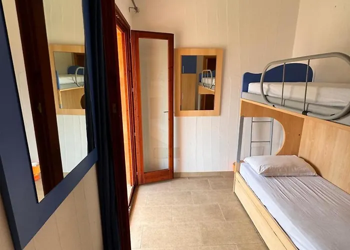 Lovely And Peaceful House 2 Km Form Porto Pino *